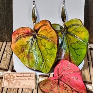 Aretes de hoja Maga (flor nacional de P.R.) colores mixtos